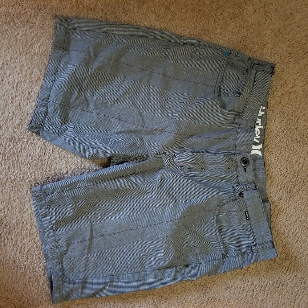 Hurley short